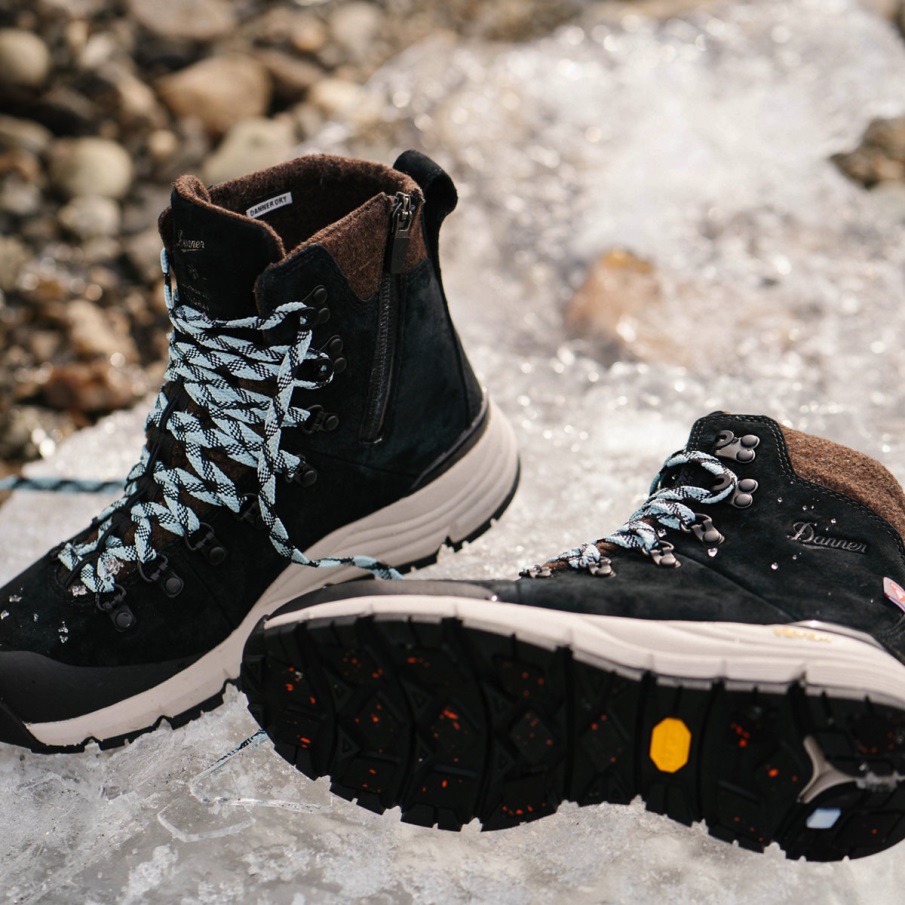 Danner γυναικείο Arctic 600 Side-zip 7 Black/spark Blue 200γρ