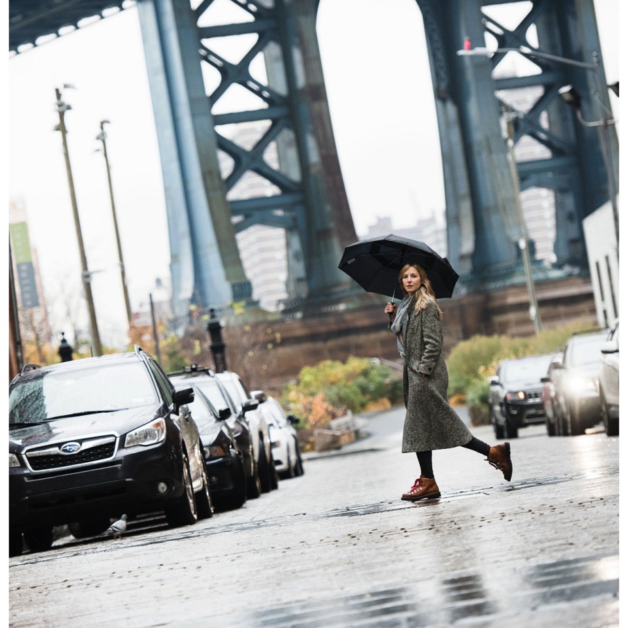 γυναικείο ορεινό φως καταρράκτη Danner