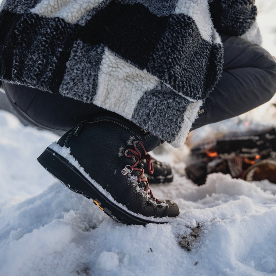 γυναικείο ορεινό πέρασμα Αρκτική νύχτα 200g Danner